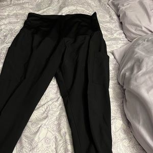 Jogger style black maternity scrub pants medium petite